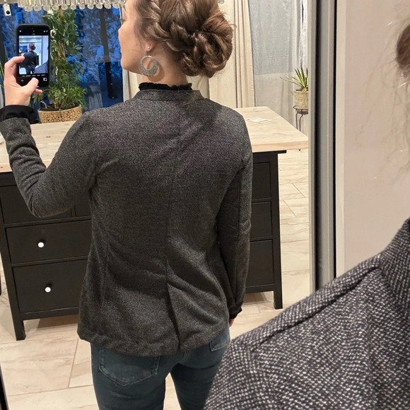 Banana Republic Blazer - Picture 12 of 16